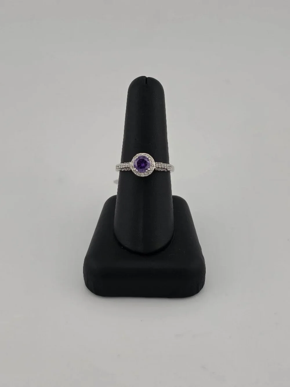 Brand New Sterling Silver 925 Purple Gemstone CZ Ring